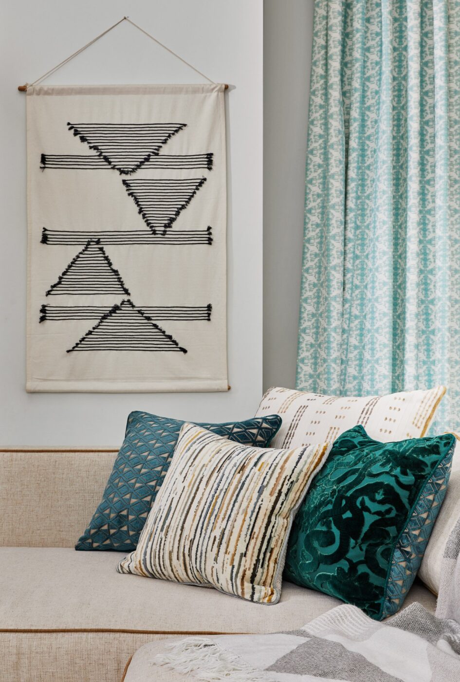 Adroit Living Room Pillows